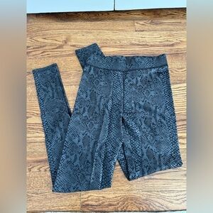 Snake Print Pink by Victoria Secret Leggings. Size Xsmall.